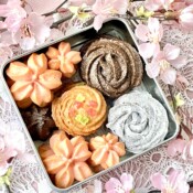 春のクッキー缶